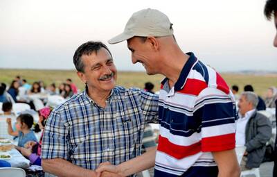 AŞAĞISÖĞÜTÖNÜ MAHALLESİ'NDE İFTAR SEVİNCİ